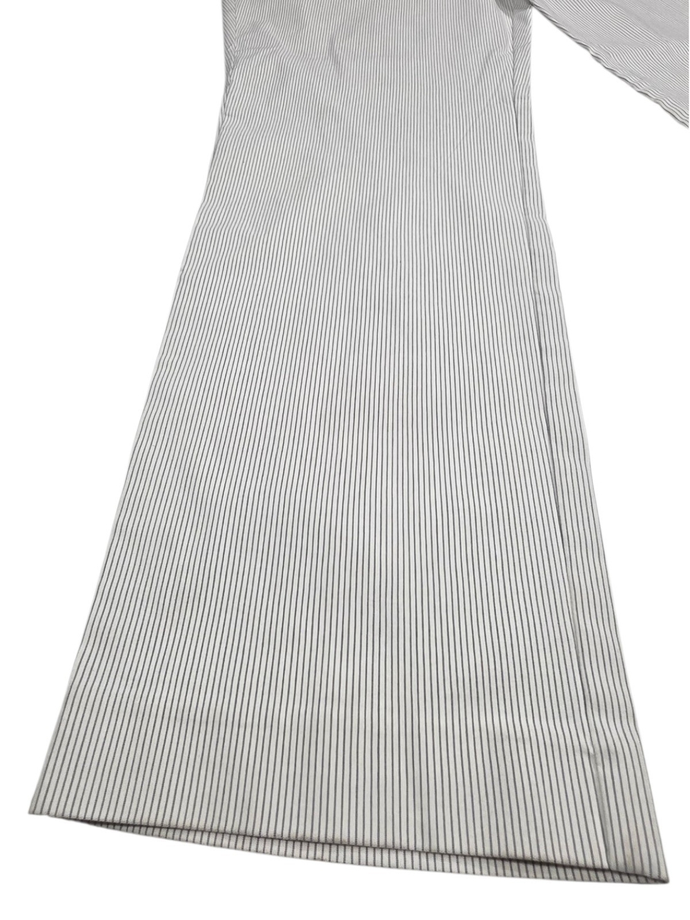 Worthington Slim Leg Pants | Size 18 | Gray White Pinstripe - Picture 5 of 6